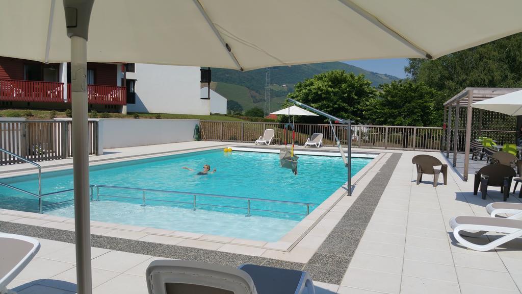 Vvf Pays Basque Saint-Etienne-De-Baigorry Hotel Bagian luar foto
