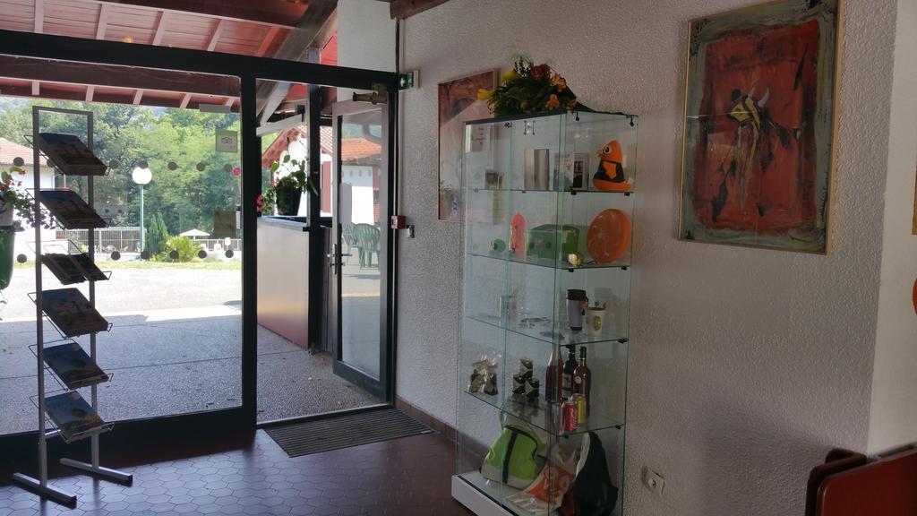 Vvf Pays Basque Saint-Etienne-De-Baigorry Hotel Bagian luar foto