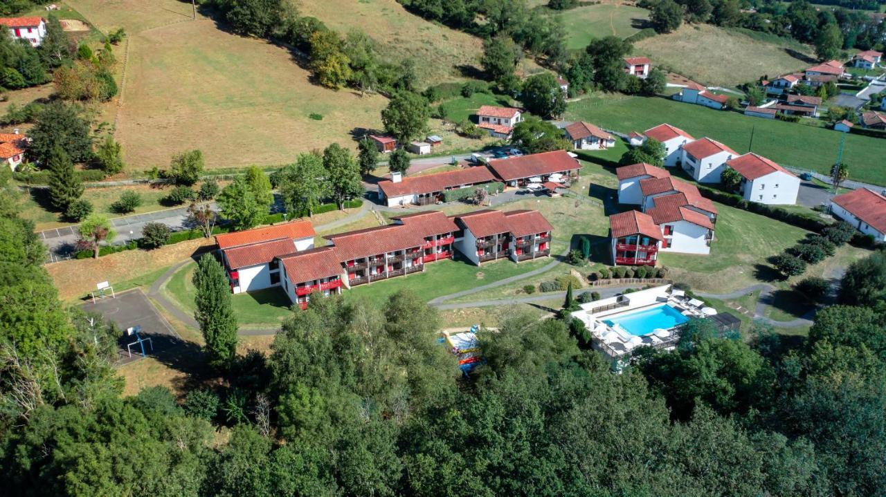 Vvf Pays Basque Saint-Etienne-De-Baigorry Hotel Bagian luar foto